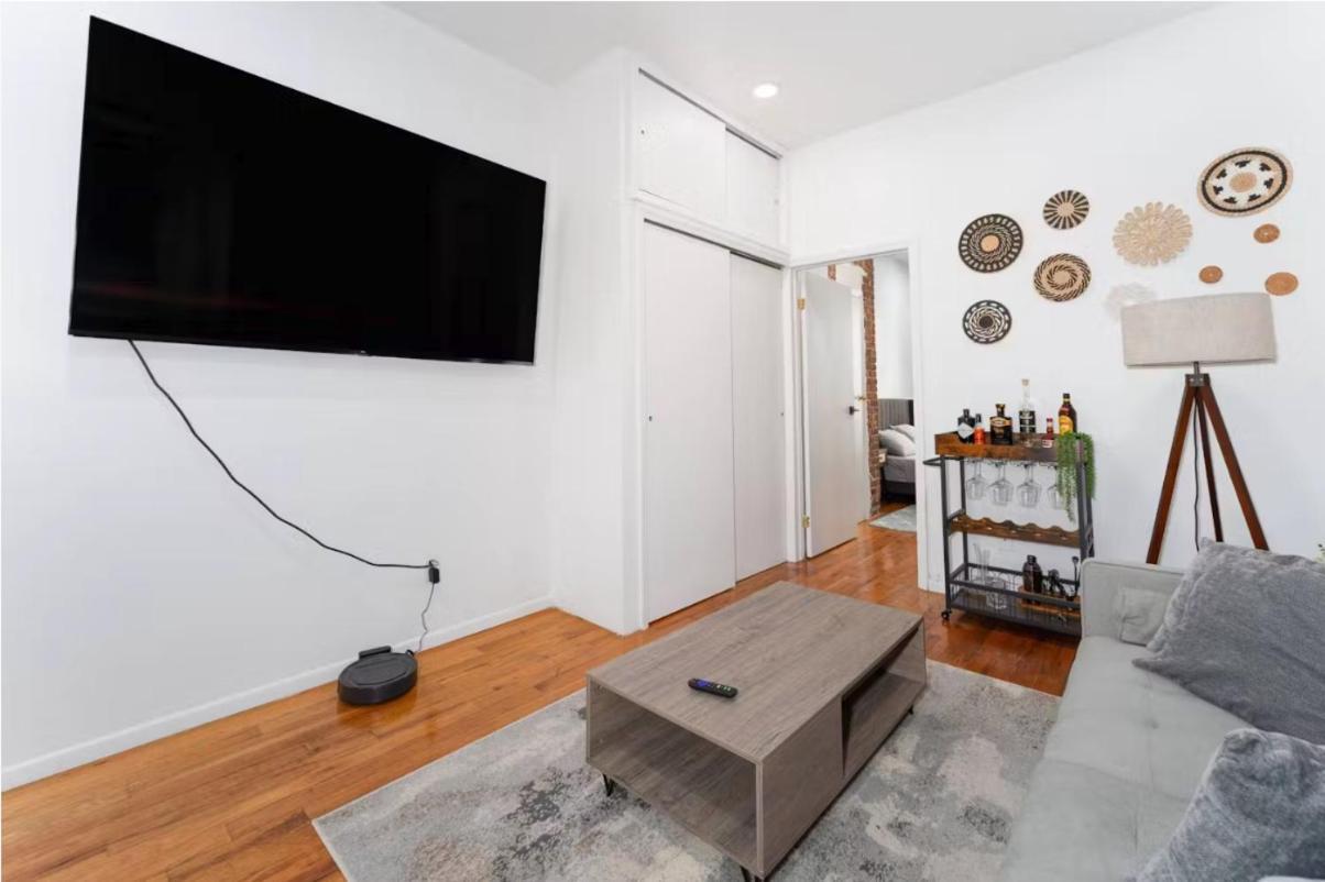 Near Times Square Apartment *